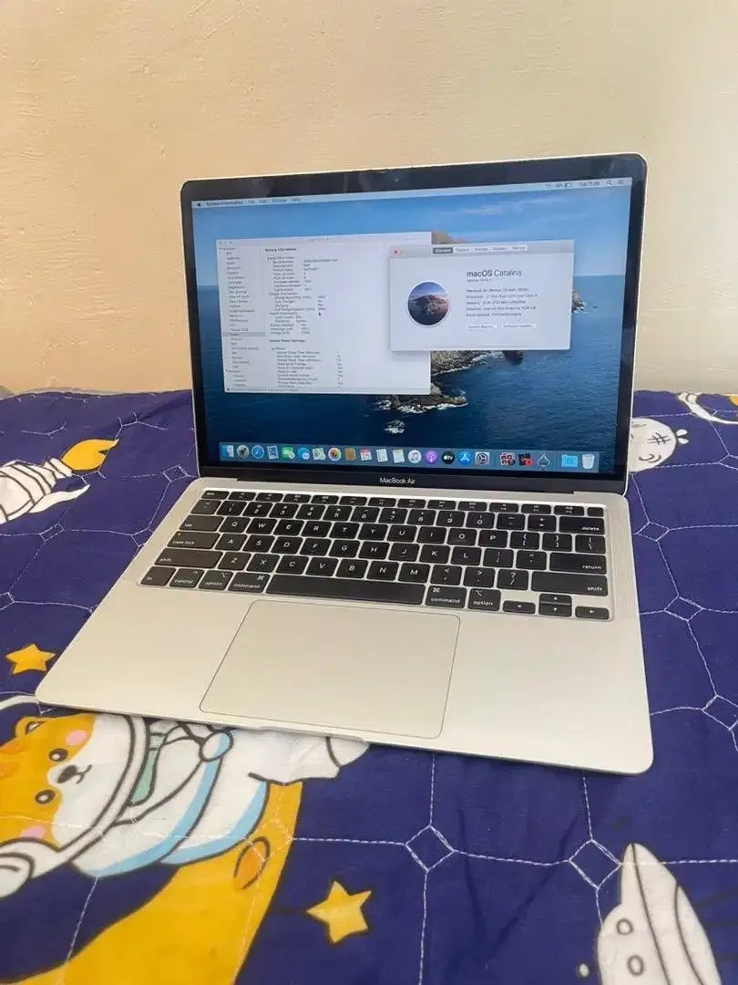 MACBOOK AIR 2020 - Image 1 of 5