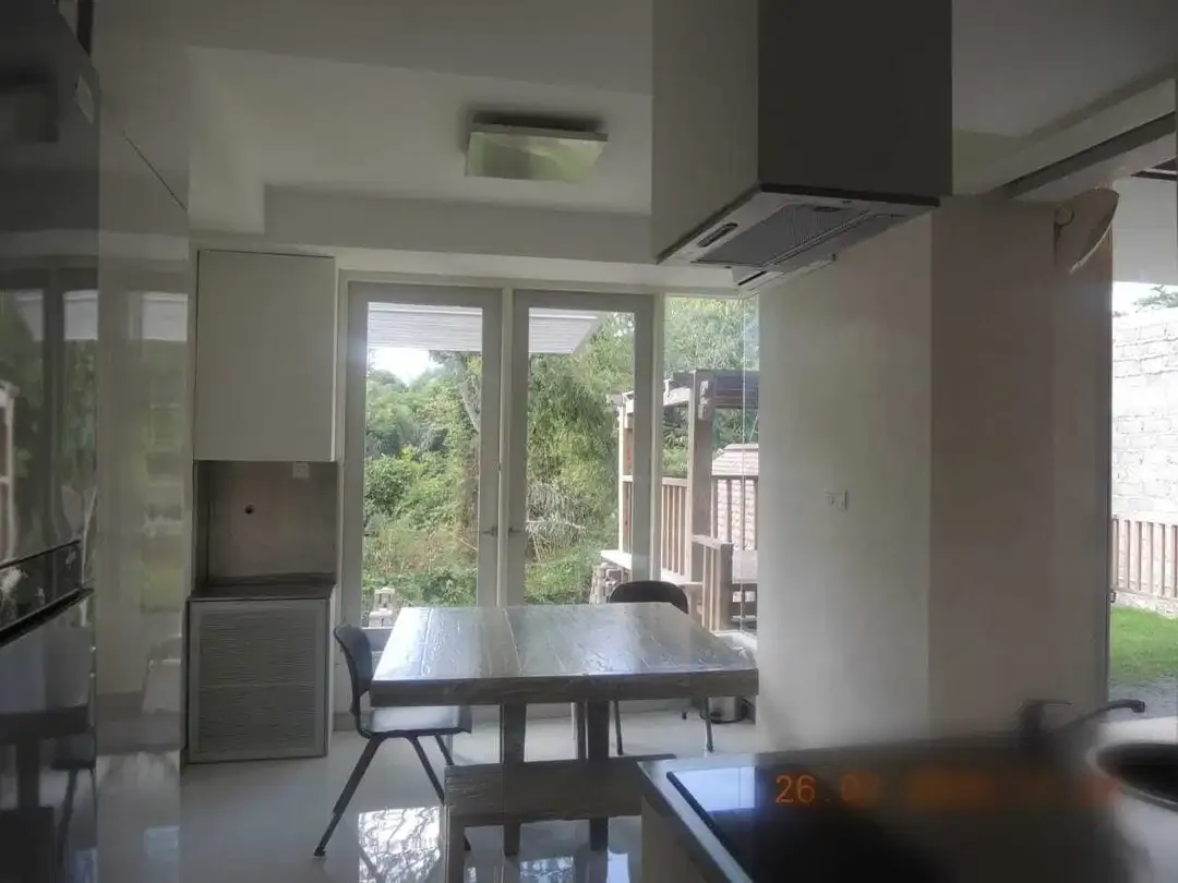 JUAL RUMAH MEWAH VIEW SUNGAI FULLY FURNISHED DI GATSU - Image 3 of 10