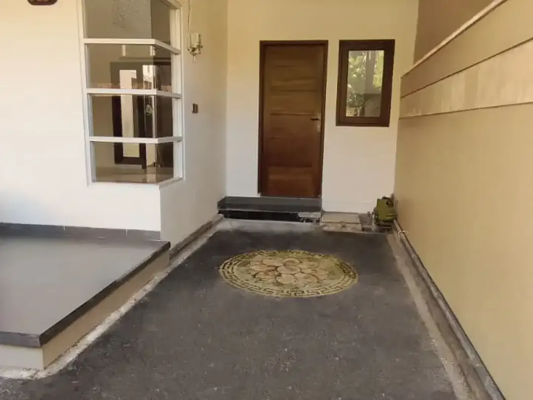 SEWA RUMAH JIMBARAN DEKAT KAMPUS UNUD NEGO MURAH - Image 2 of 10