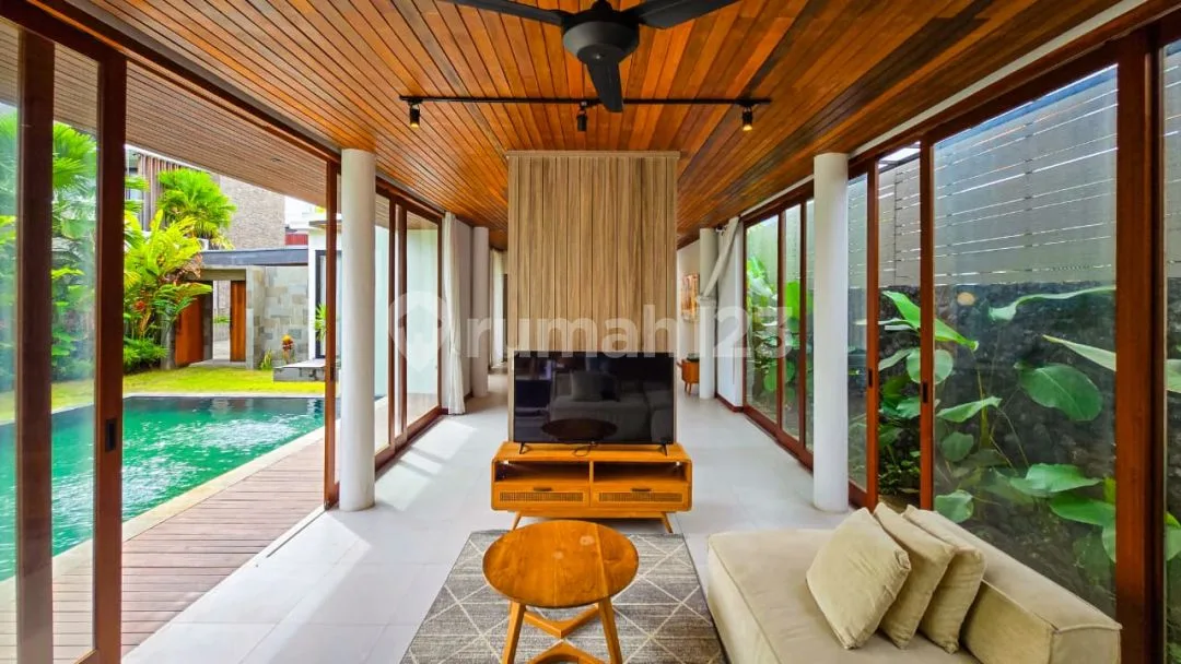 Villa Mewah 3 Kamar Di Canggu Dekat Pantai Batu Bolong Bali - Image 4 of 4