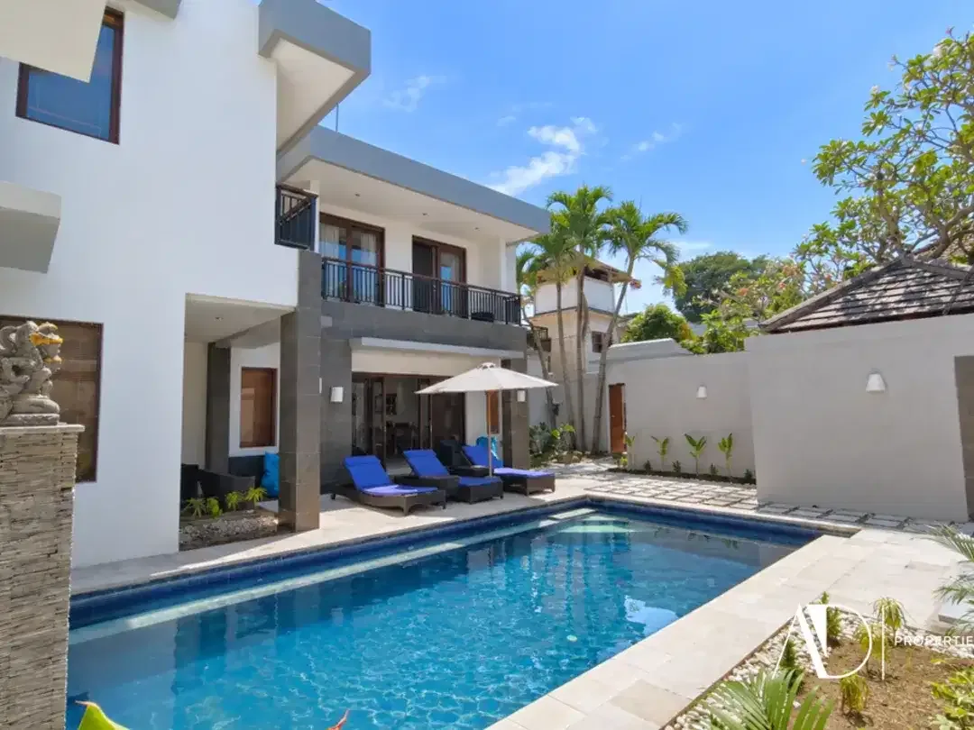 LEASEHOLD | 3-BEDROOM VILLA IN THE HEART OF SEMINYAK - PRIME LOCATION - Image 1 of 10