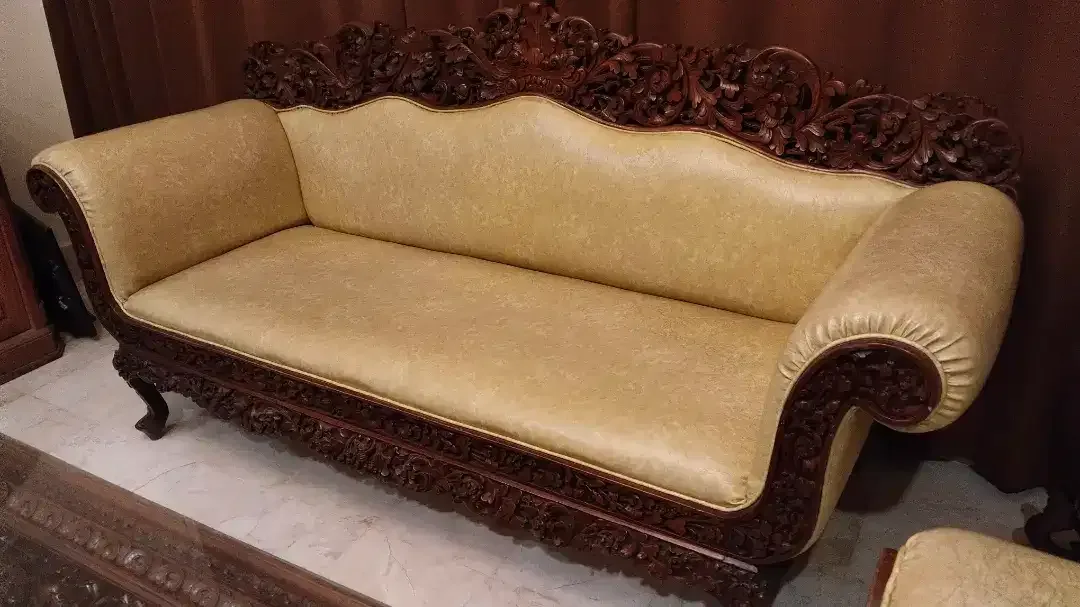 SOFA UKIR & MEJA UKIR BALI ASLI KAYU JATI SATU SET - Image 8 of 9
