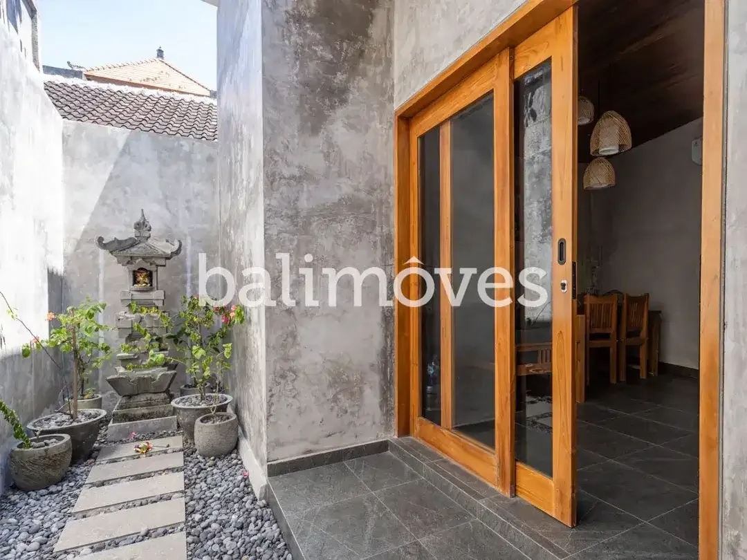 Villa Baru Dua Kamar Tidur dengan Pemandangan Sawah di Batubulan - Image 2 of 10