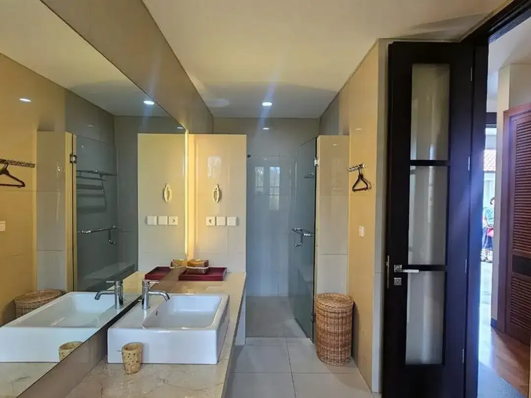 Timeless Tropical Luxury Villa Mansion Dijual di Area Jimbaran - Image 4 of 10