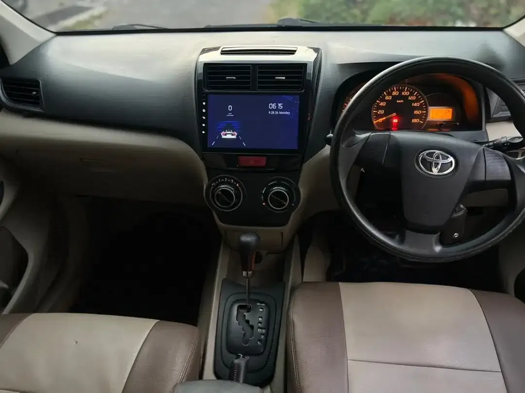 Avanza g 2012 matic - Image 9 of 10