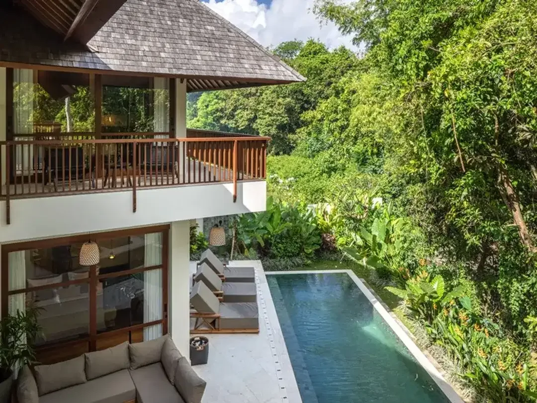 Leasehold - Refined Island Sanctuary - Spacious 5BR Villa Designed for Luxury Living - Image 7 of 10