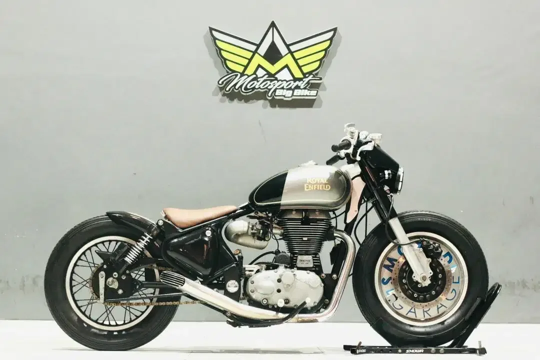 Royal Enfield Bullet Classic 500 custom mulus siap pakai aja - Image 1 of 4
