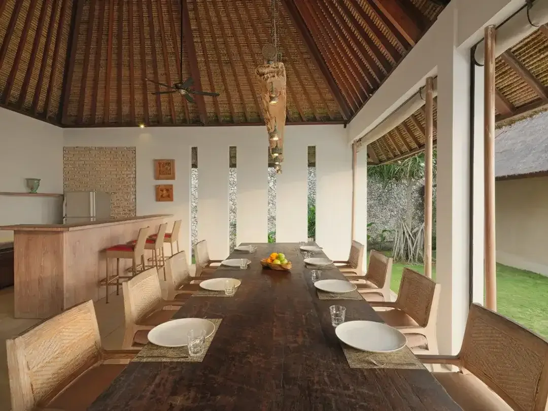 Freehold - A Rare Absolute Beachfront Luxury Estate on Bali's West Coast, Tabanan, Bali - Image 7 of 10