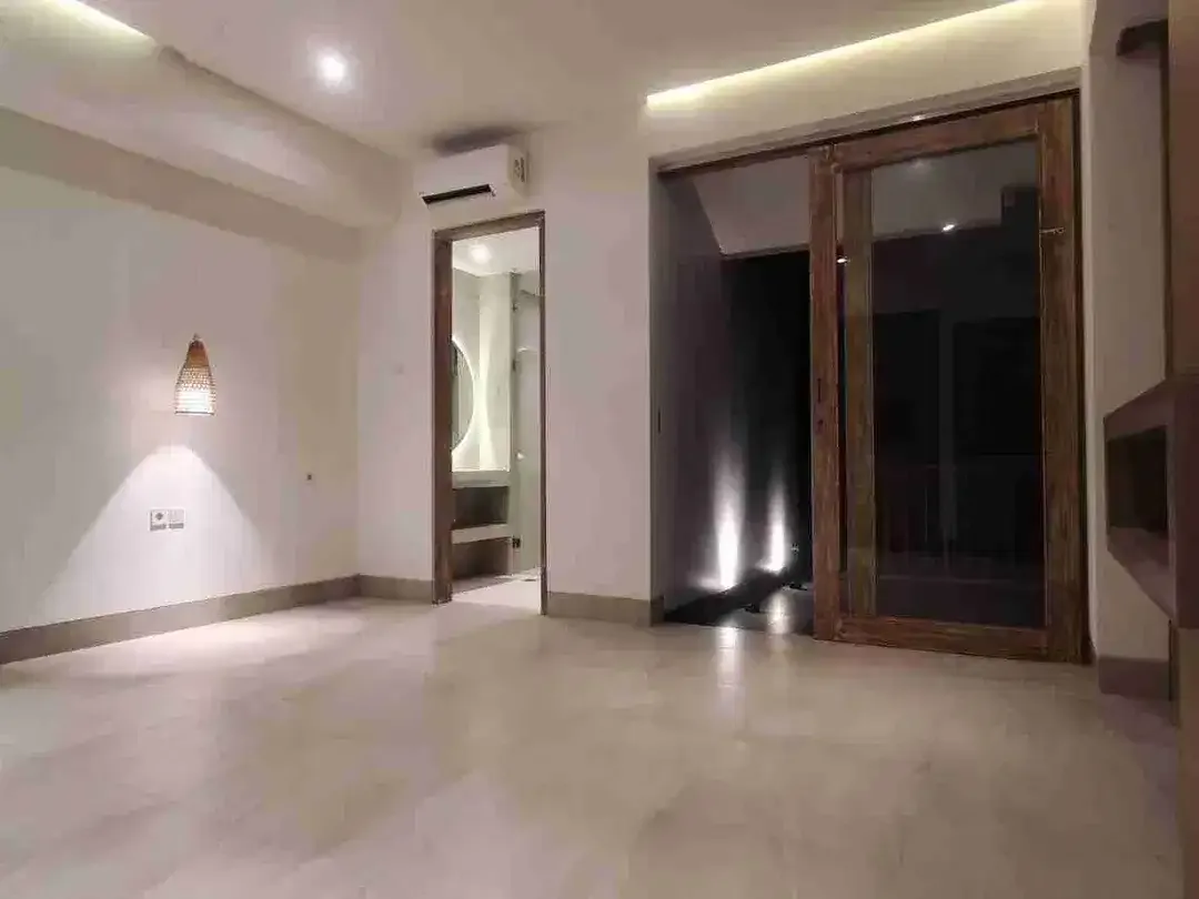 VILLA BARU HANYA 200M DARI PANTAI CEMAGI CANGGU MILIK SENDIRI SEMIFURNISHED 2 LANTAI MASUK 20M SAJA - Image 3 of 10