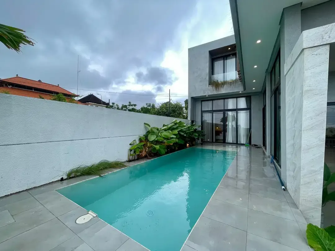 Villa Mewah 3 Lantai View Laut di Ungasan Bali - Image 3 of 10