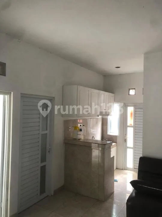 Rumah Minimalis dan Nyaman di Daerah Ubud - Semi Furnished - Image 3 of 4