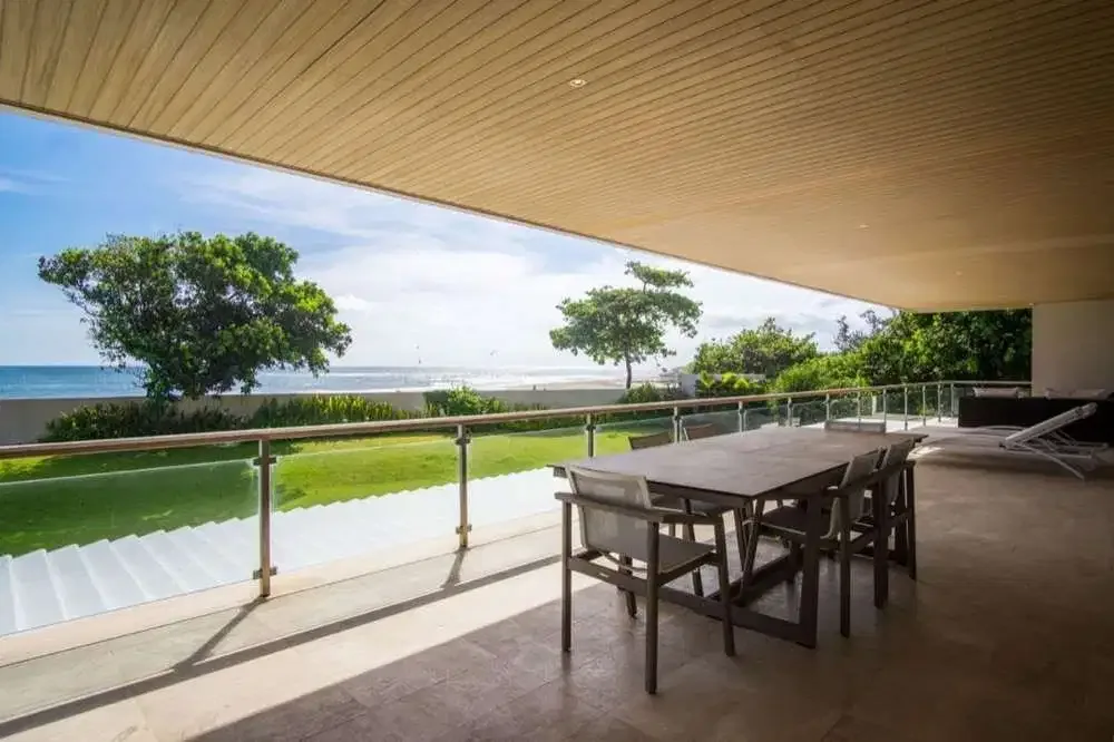 FOR SALE LUXURY BEACHFRONT VILLA IN BERAWA CANGGU - Image 2 of 10