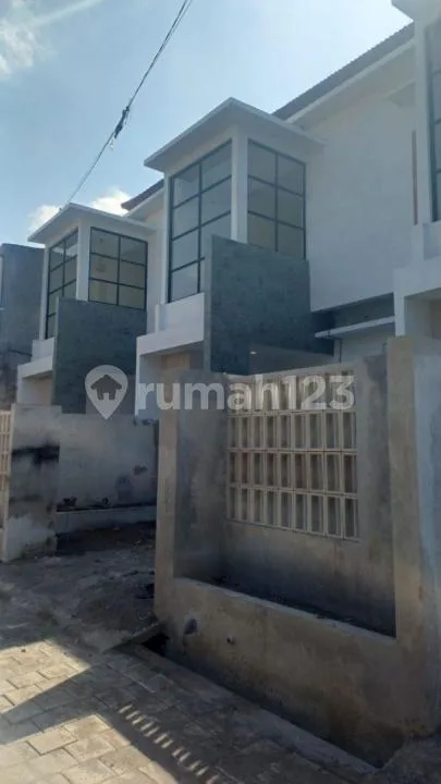Dijual Rumah Baru Denpasar Barat - Image 1 of 4