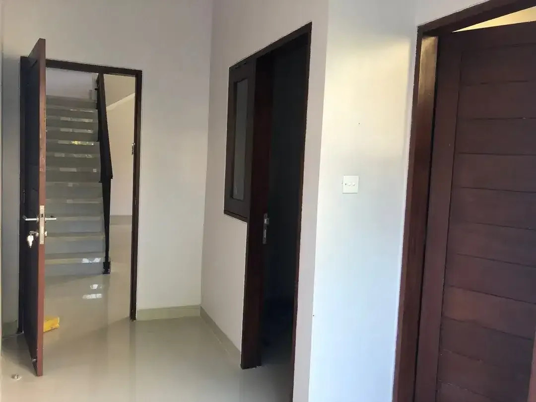 HUNIAN SEMI VILLA 4BR BAGUS LOKASI BEST KAWASAN PERUMAHAN JIMBARAN - Image 6 of 10