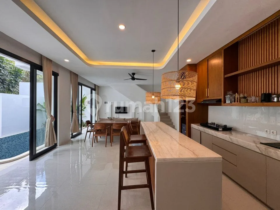 Villa Mediterania Murah Dekat Kawasan Wisata Jimbaran Bali - Image 2 of 4