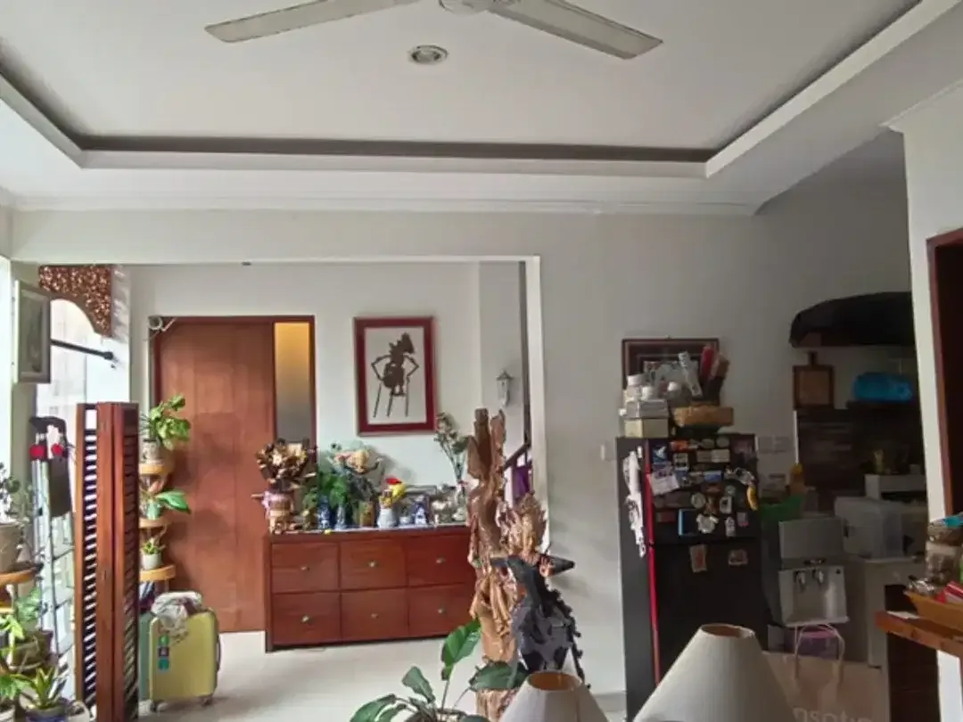 VILLA 3 BR WITH POOL LOCATED STRATEGIS IN KERTHA PETASIKAN DENPASAR - Image 4 of 9