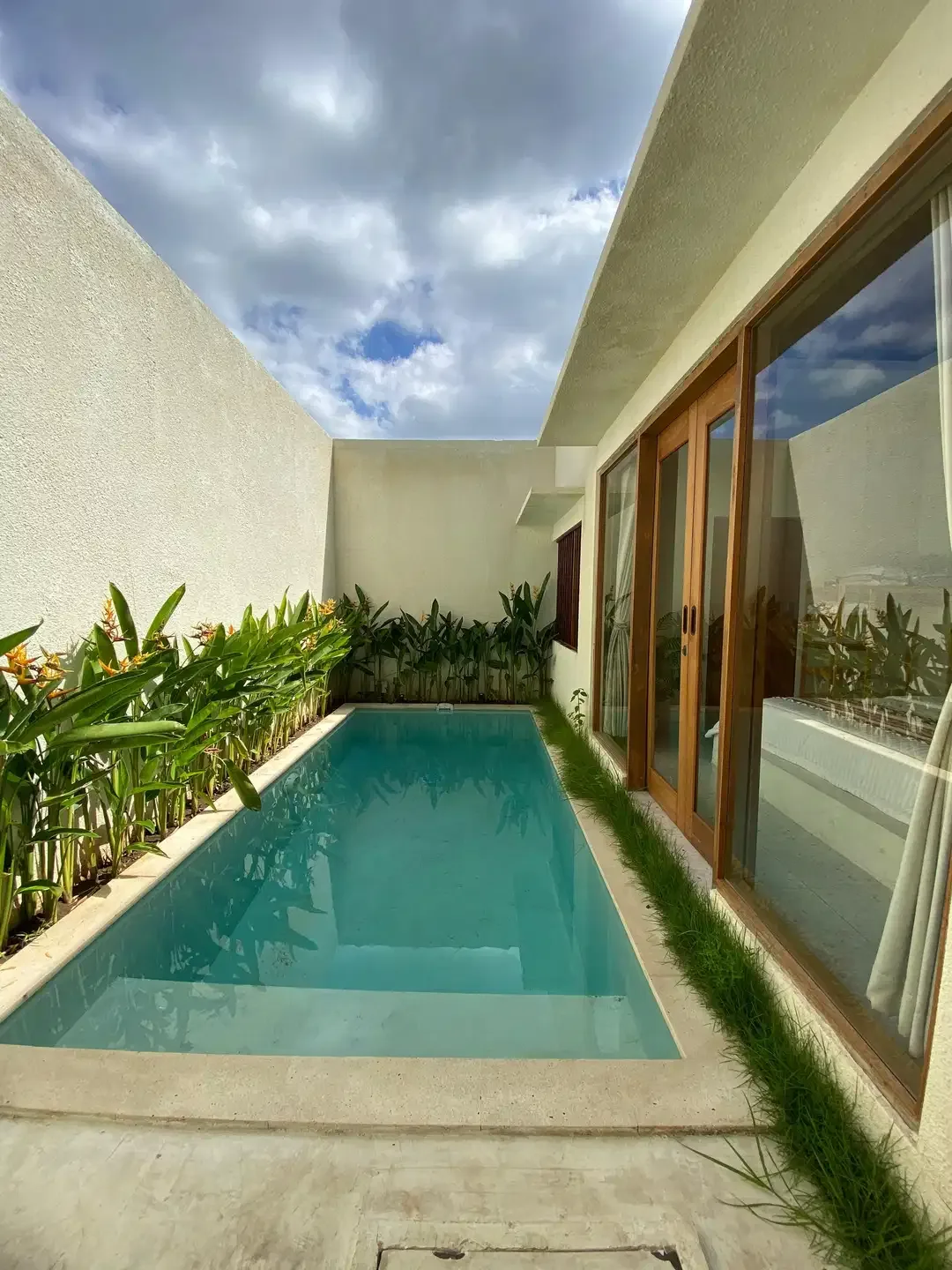 FOR RENT VILLA 1 BR FURNISHED KAWASAN STARTEGIS DI AREA JIMBARAN - Image 4 of 9