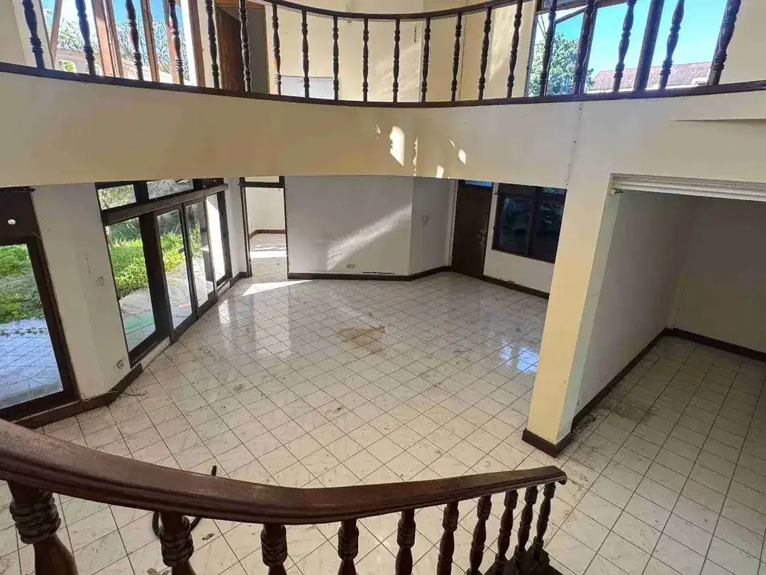 Rumah Sewa di Raya Puputan Renon Dkt Plaza Renon Hayam Wuruk Hantuah Sanur - Image 4 of 10