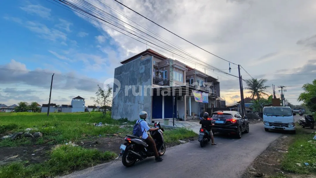 Ruko, 2 Lantai Pinggir Jalan Raya di Sanggulan Tabanan Bali - Image 3 of 4