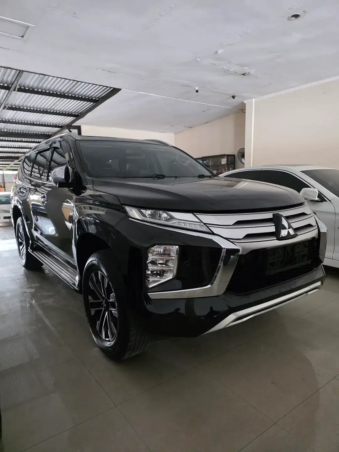Pajero Dakar 2021 Automatic diesel - Image 2 of 6
