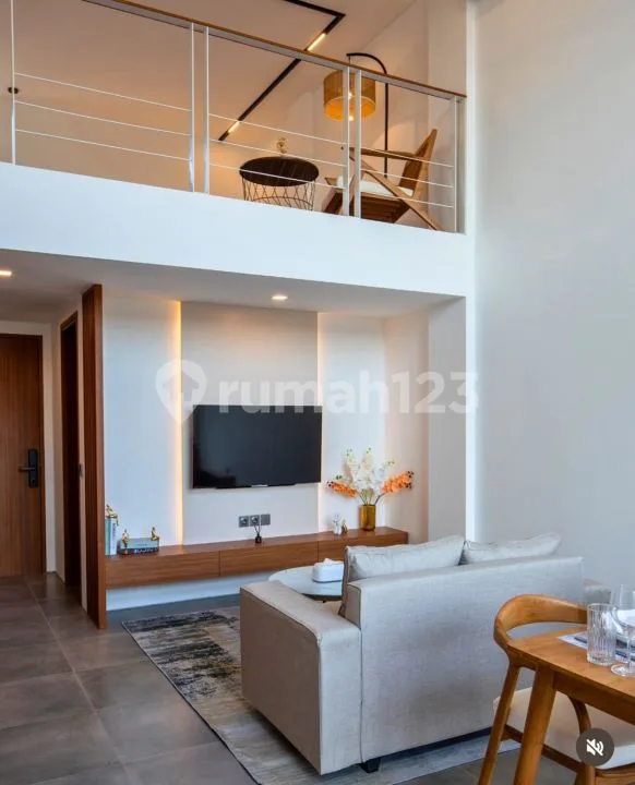Apartemen 2 Level Mewah Canggu Pererenenan - 60MÂ², Rooftop Yoga & Cinema, Leasehold 2049 - Investasi Premium! - Image 2 of 4