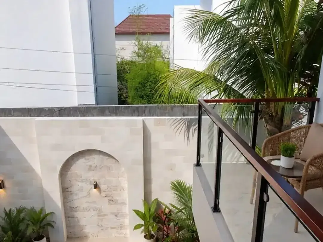 MODERN TROPICAL VILLA IN BUMI AYU SANUR - Image 5 of 8