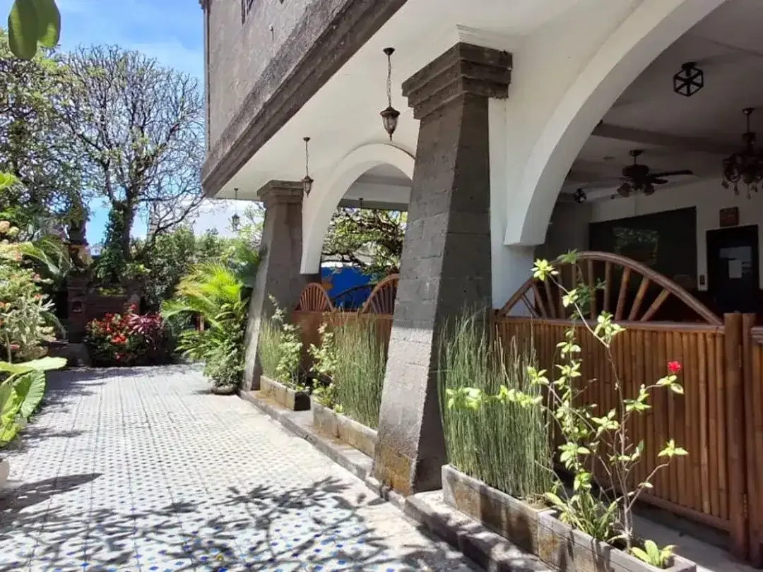 Disewakan Gedung Cantik Siap Pakai 3 lantai di Sanur Bali Lokasi by pass Ngurah Rai Sanur - Image 7 of 8