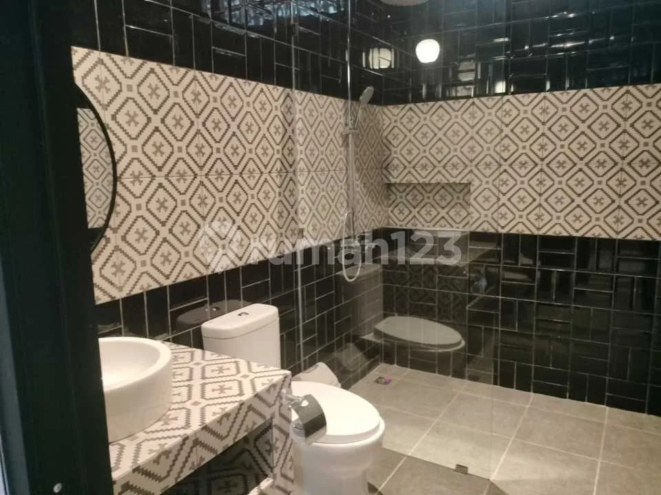 Villa Big Garden Ready Unit Semi Furnish Kawasan Premium di Area Umalas Bumbak - Image 3 of 4