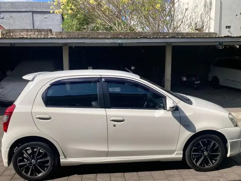 Toyota Etios Valco 2014 Bensin - Image 3 of 5