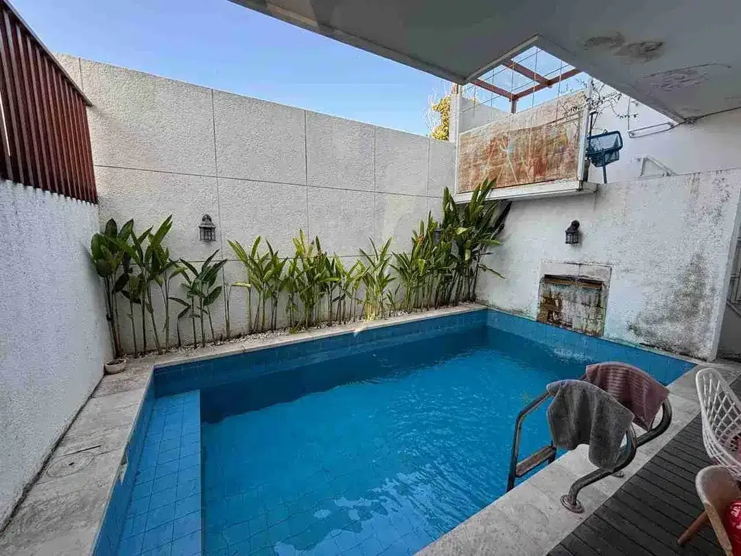 Dijual Rumah Premium 2 Lantai di Renon Denpasar – 4+1 KT, Kolam Renang, Fully Furnished - Image 8 of 9