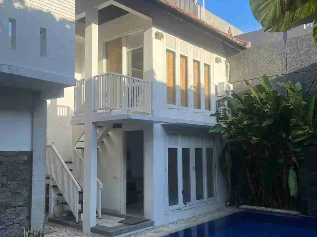 For Rent 5 BDR Villa di Lokasi Perkotaan - Image 6 of 10