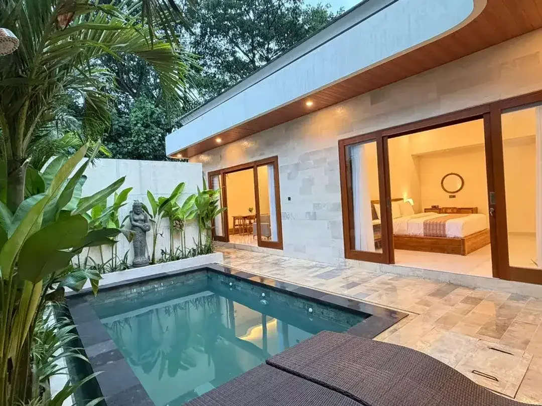 project villa kemenuh ubud jalan besar dan lingkungan villa - Image 8 of 10