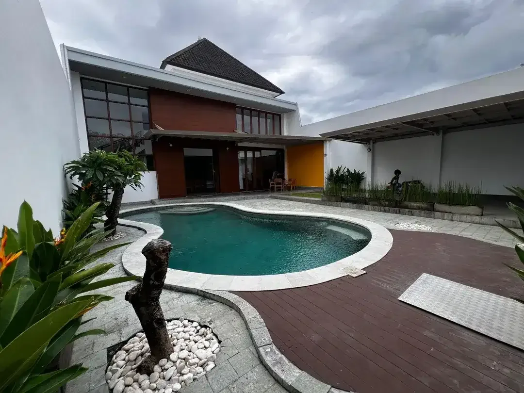 2-Storey Villa For Sale In Taman Sari, Kerobokan - Image 3 of 10