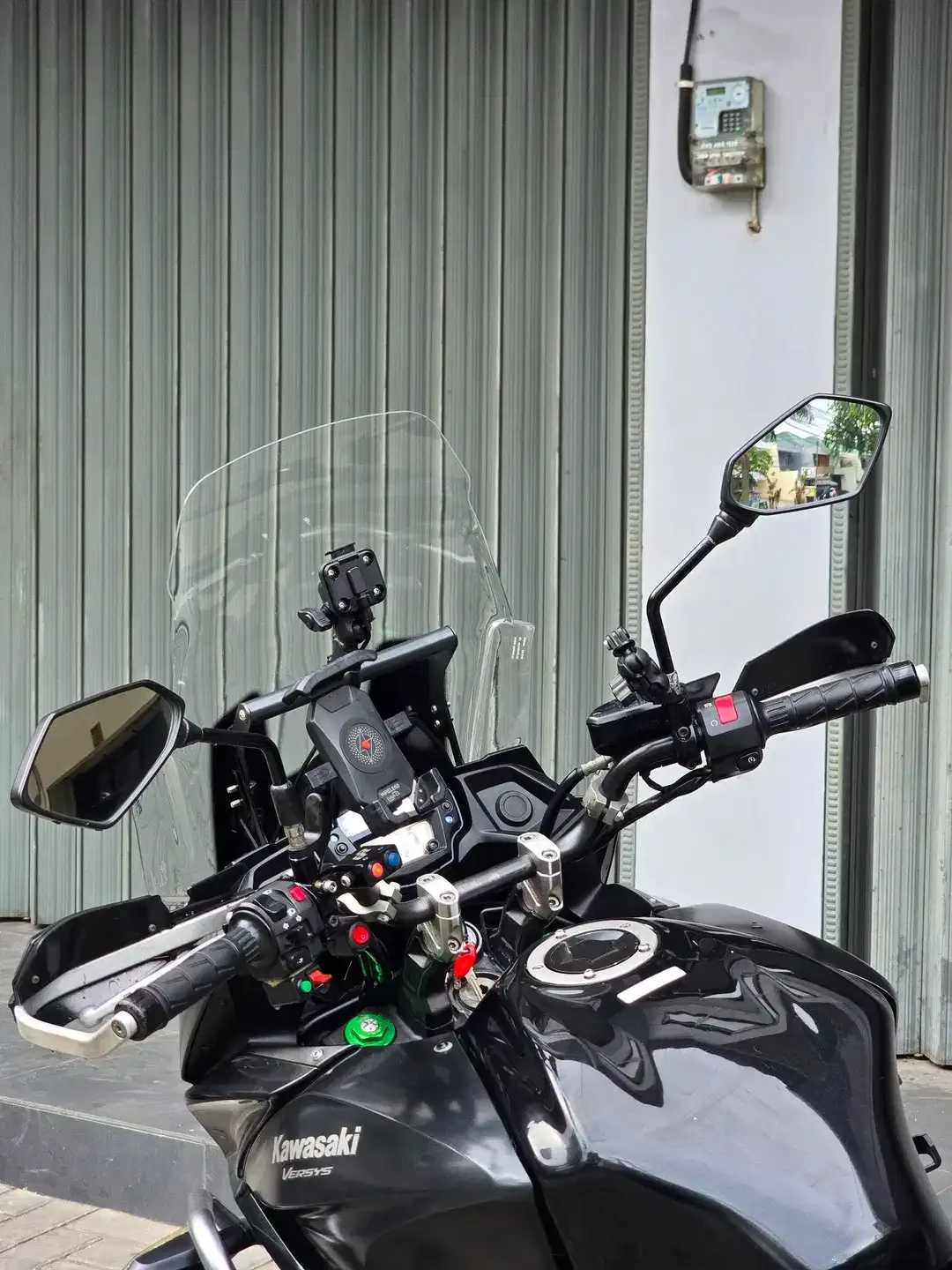 Moge Adventure Kawasaki Versys 650 Pmk 2016 Gen 2 km 22rb Modif Turing - Image 7 of 10