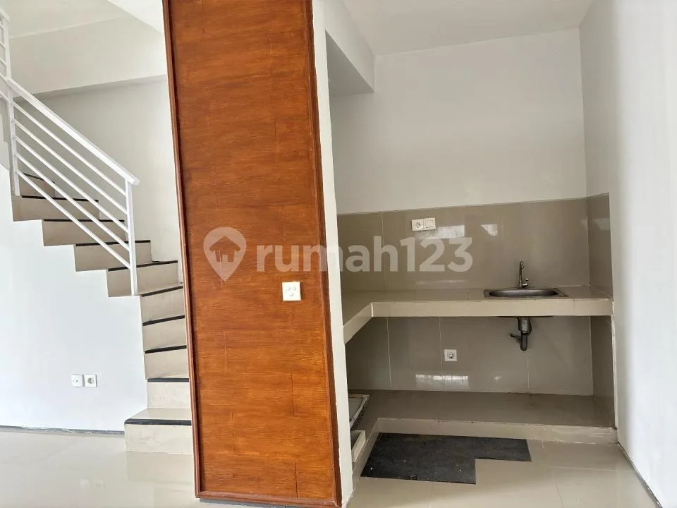 Rumah One Gate Sistem2 Lantai Ada Pool dan Kosongan - Image 4 of 4