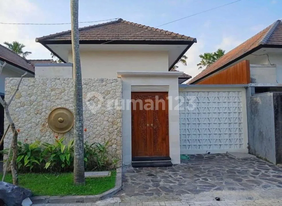Villa Dijual Lokasi Ungasan - Image 1 of 4