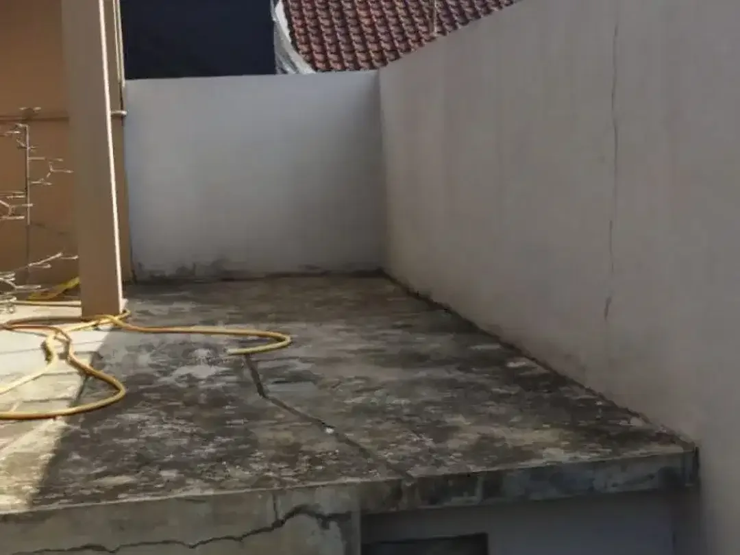 DIJUAL RUMAH 2 LANTAI GATSU BARAT - Image 6 of 10