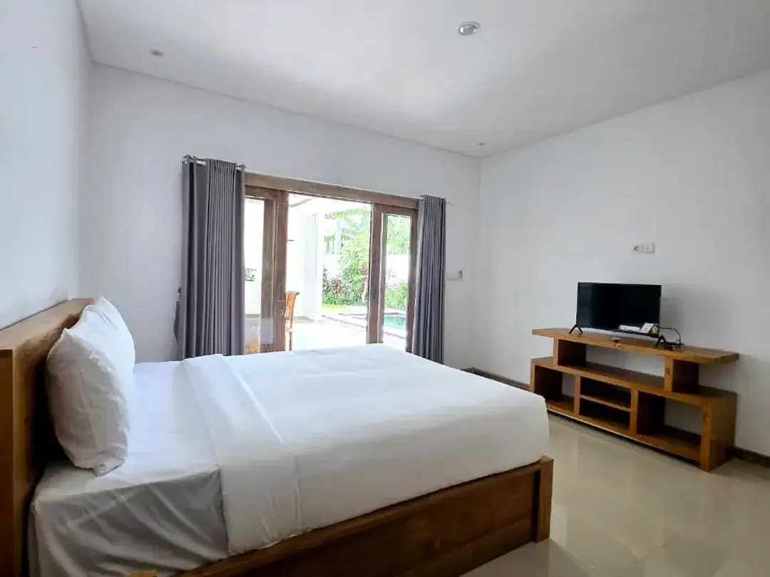 ID:H-34 Disewakan Villa Canggu Kuta Utara Bali Dekat Pererenan - Image 8 of 10