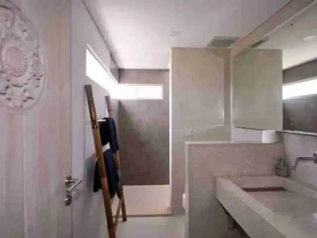 Vila Komersil 5 Unit Mewah di Pusat Batu Bolong Canggu - Image 7 of 10