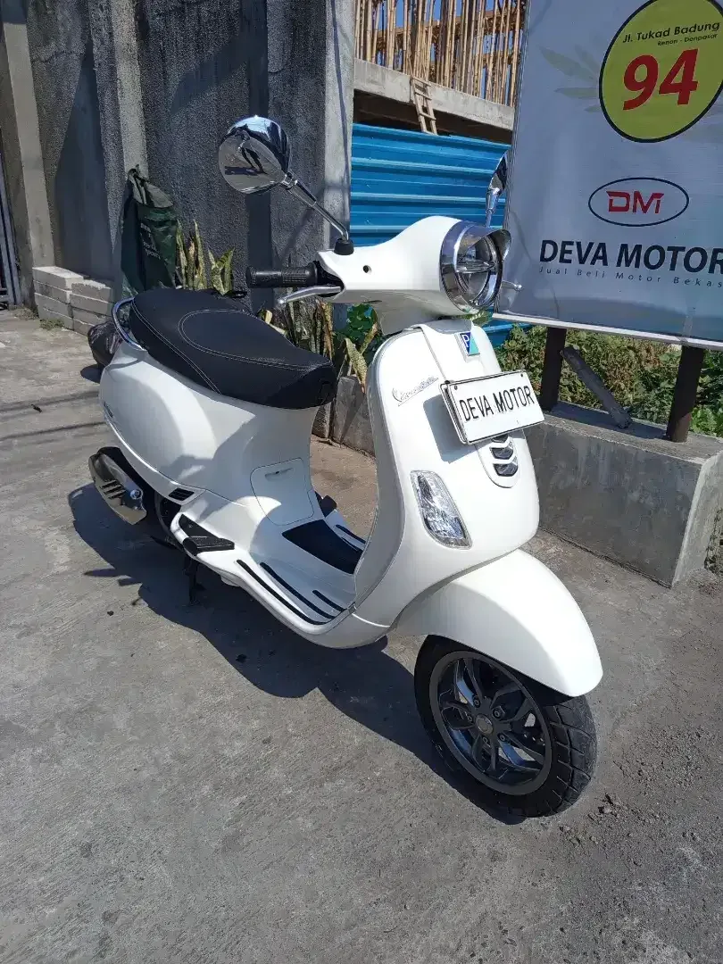 Vespa LX putih 2025 Deva motor - Image 1 of 7