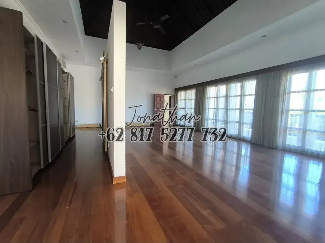 Dijual Villa Pribadi 3 Kamar Kolam Renang SHM IMB Dekat Pantai Jimbaran Bali - Image 8 of 10