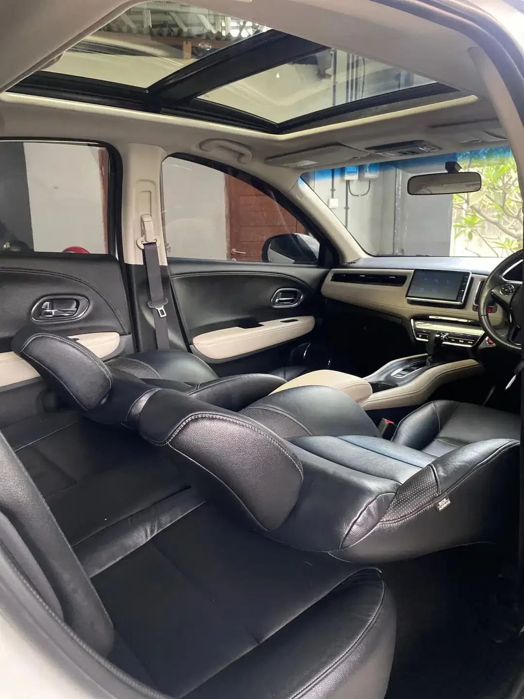 HRV Prestige 1.8 CVT 2018 - Image 9 of 10