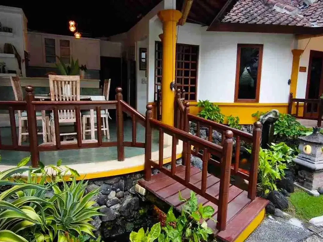 Villa Tropis Dengan Sentuhan Balinese di Pantai Saba Gianyar - Image 6 of 10