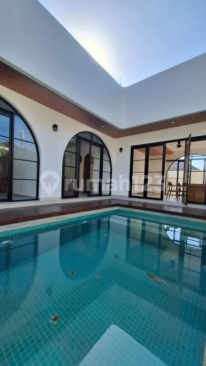 Forsale New Furnished Villa Jl. Darmawangsa Nusadua Bali - Image 1 of 4