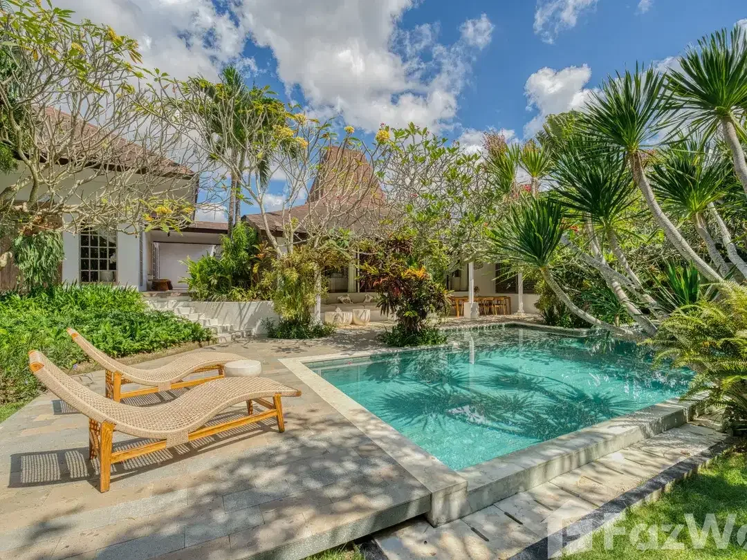 5 Bedroom Villa for sale in Pererenan, Bali - Image 1 of 10