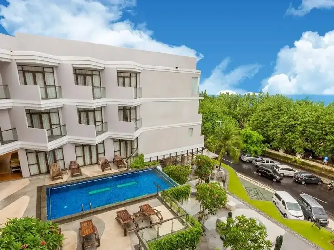 Dijual Hotel Bintang 4 Dengan Lokasi Paling Strategis Didepan Pantai Kuta Wyndham Garden Bali – 155 Kamar di Lahan 6.665 m² - Image 4 of 10