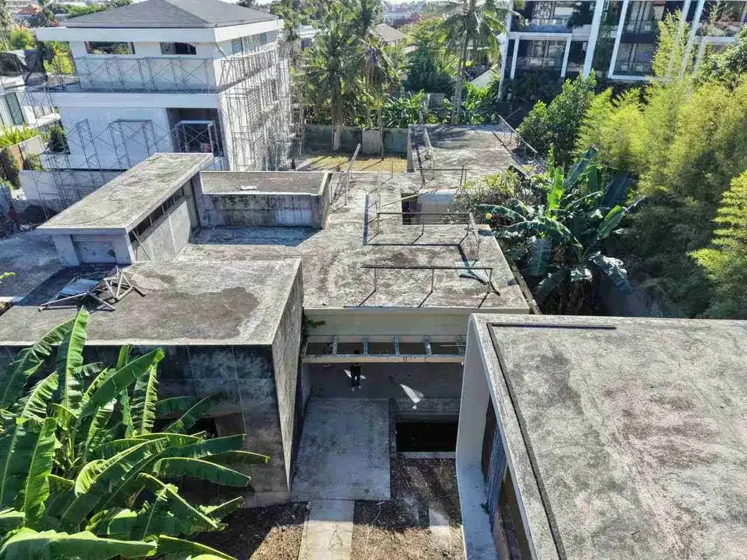 Tanah Bonus Bangunan Villa Setengah Jadi Tibubeneng Berawa Bali - Image 5 of 8
