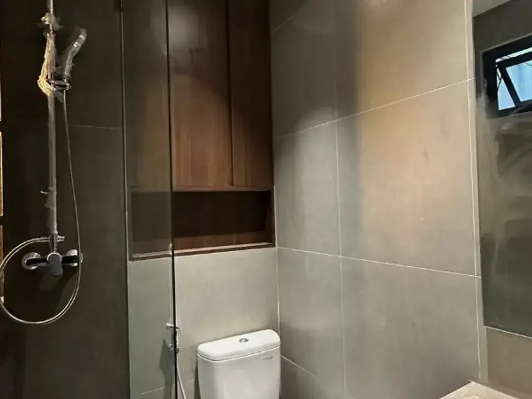 BRAND NEW HOUSE CONTEMPORARY LUXURY DI KARANG SARI PADANGSAMBIAN DENPASAR - Image 10 of 10