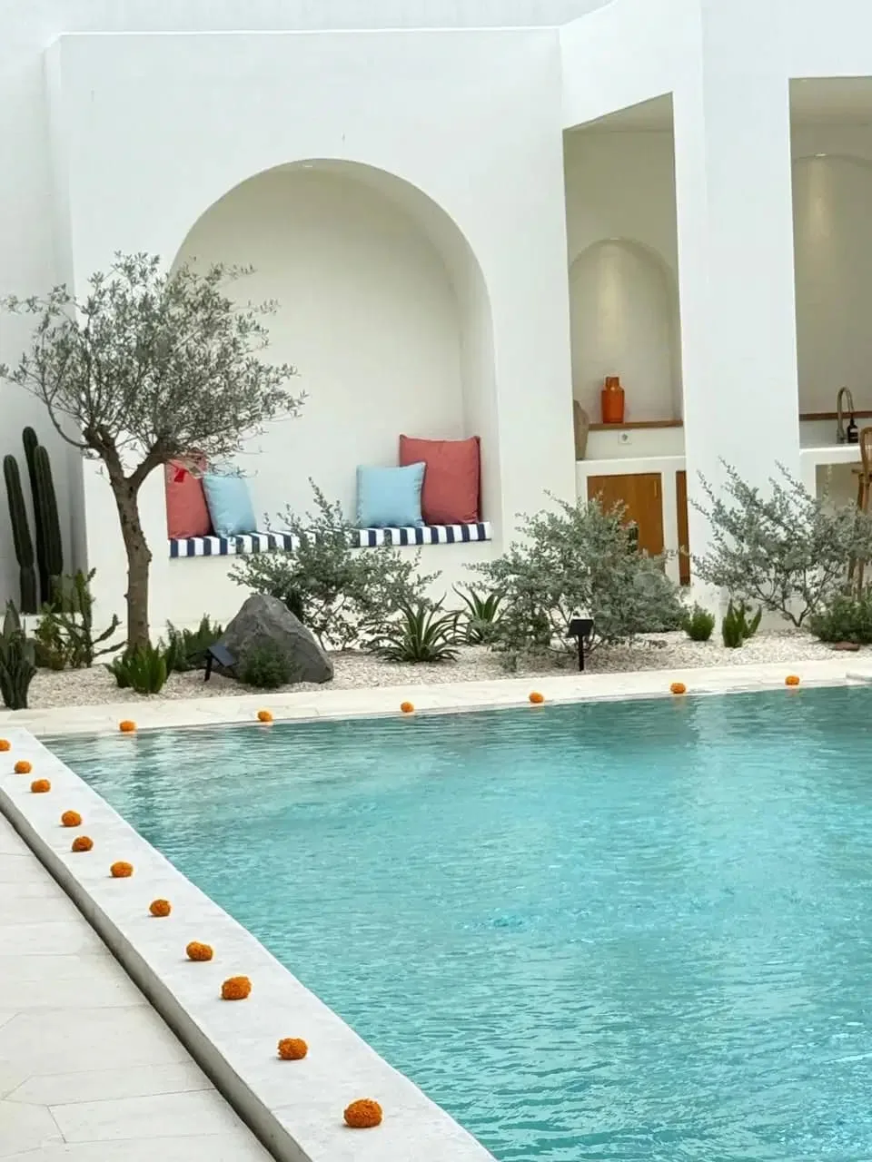 Villa Mewah Baru 5KT dengan Kolam Besar di Jimbaran Bali - Image 7 of 10