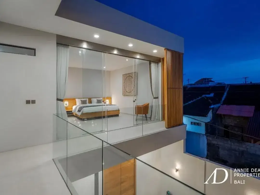 LEASEHOLD | MODERN MINIMALIST 3-BEDROOM VILLA IN PADONAN, CANGGU - Image 10 of 10